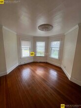 69 Parker St, Unit 2 in Watertown, MA - Building Photo - Building Photo