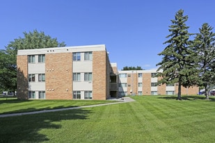 Prairie One Apartments in Fargo, ND - Building Photo