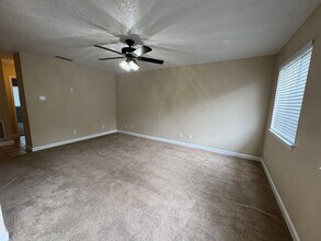 1800 Park Ave in Orange Park, FL - Building Photo - Building Photo