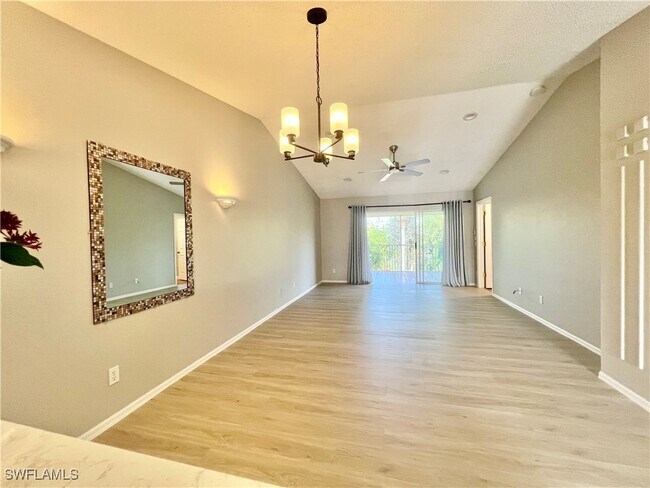 7749 Jewel Ln in Naples, FL - Building Photo - Building Photo