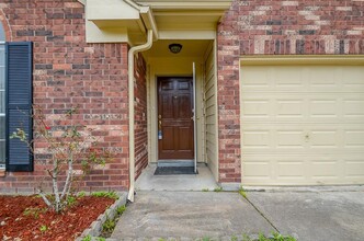 627 Easy Jet Dr in Stafford, TX - Building Photo - Building Photo