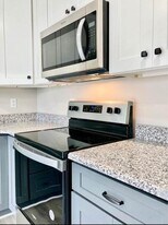 1330 Maid Marian Ln in Christiansburg, VA - Building Photo