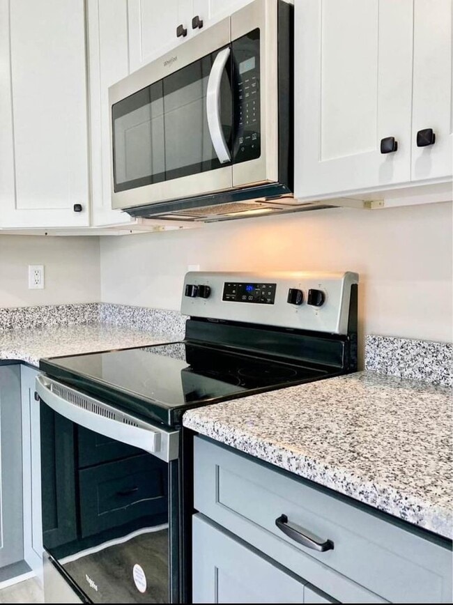 property at 1330 Maid Marian Ln