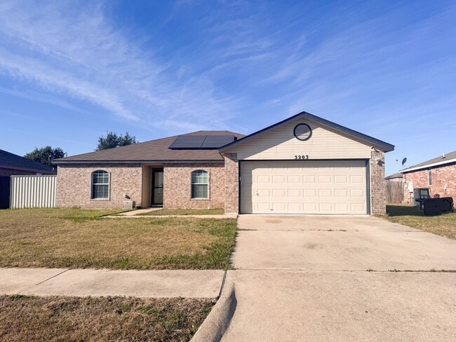 property at 3203 Viewcrest Dr