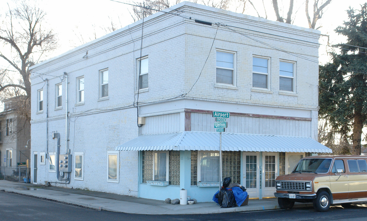 1916 N Airport St in Spokane, WA - Building Photo