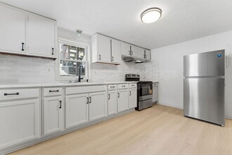 16 Flint St in Clarksburg, WV - Building Photo - Building Photo