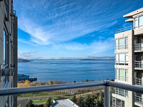2929 1st Ave, Unit 1116 in Seattle, WA - Building Photo - Building Photo