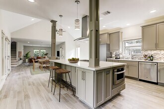 1106 Ivy Wall Dr in Houston, TX - Building Photo - Building Photo