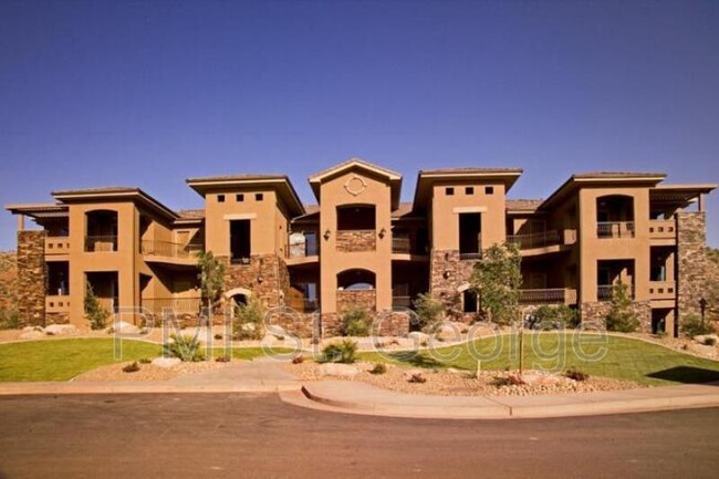 90 N 6680 W in Hurricane, UT - Building Photo - Building Photo