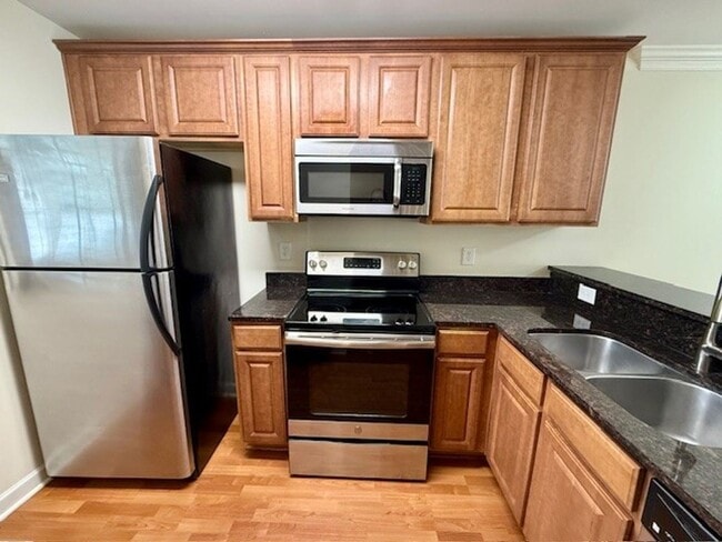 1348 Green Oaks Ln in Charlotte, NC - Building Photo - Building Photo