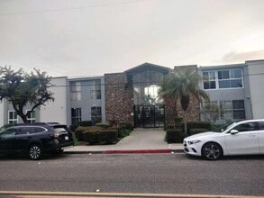 279 Moss St, Unit Villa Campestre Unit 11 in Chula Vista, CA - Building Photo - Building Photo