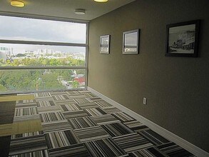 816 NW 11th St in Miami, FL - Building Photo - Building Photo