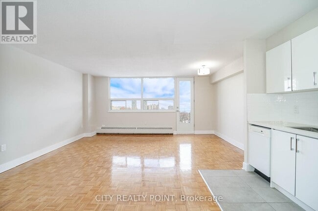 1500 Bathurst St in Toronto, ON - Building Photo - Building Photo