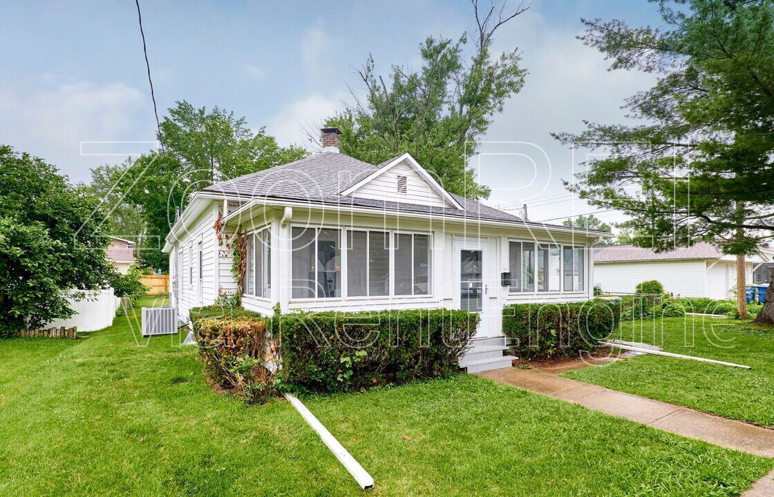 115 Jersey Ave in Festus, MO - Building Photo