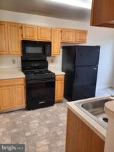 117 Cardinal Ln in Hummelstown, PA - Building Photo - Building Photo