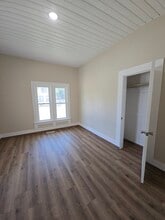320 Chautauqua Ave in Norman, OK - Foto de edificio - Building Photo
