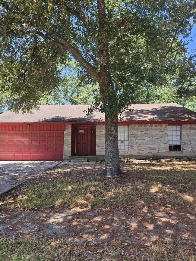2 Ollerton Ln in Conroe, TX - Building Photo - Building Photo