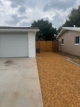 3322 Rock Royal Dr in Holiday, FL - Building Photo - Building Photo
