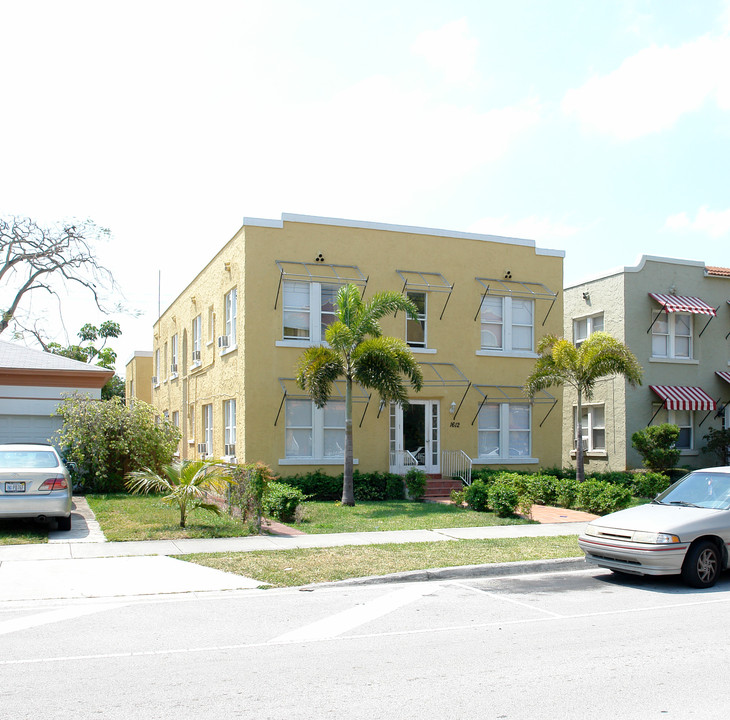 1612 Harrison St in Hollywood, FL - Foto de edificio