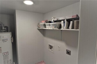 6907 Lovely Ln in Austin, TX - Building Photo - Building Photo