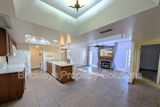 6900 E Gold Dust Ave in Paradise Valley, AZ - Building Photo - Building Photo