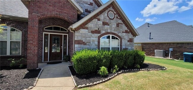 2305 SW Chinquapin Ave in Bentonville, AR - Building Photo - Building Photo