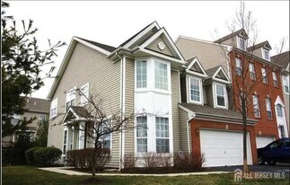 171 Nathan Dr in Morganville, NJ - Building Photo