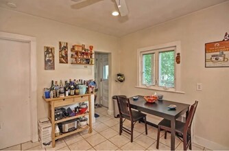 15 Princeton St, Unit 1 in Medford, MA - Building Photo - Building Photo