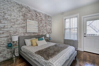 90 Border St, Unit #1 in Boston, MA - Building Photo - Building Photo
