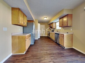 18 Robin Way in Amelia, OH - Building Photo - Building Photo