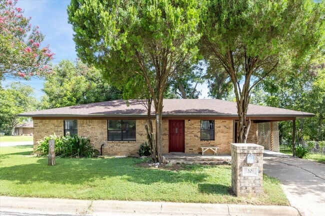 property at 1201 E Alamo St