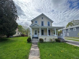 1714 Valley Dr in Syracuse, NY - Building Photo