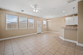 8714 Thistlemoor Ln in Houston, TX - Building Photo - Building Photo