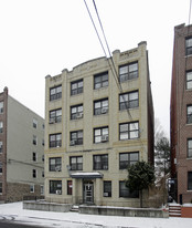 472 Hawthorne Ave Apartments