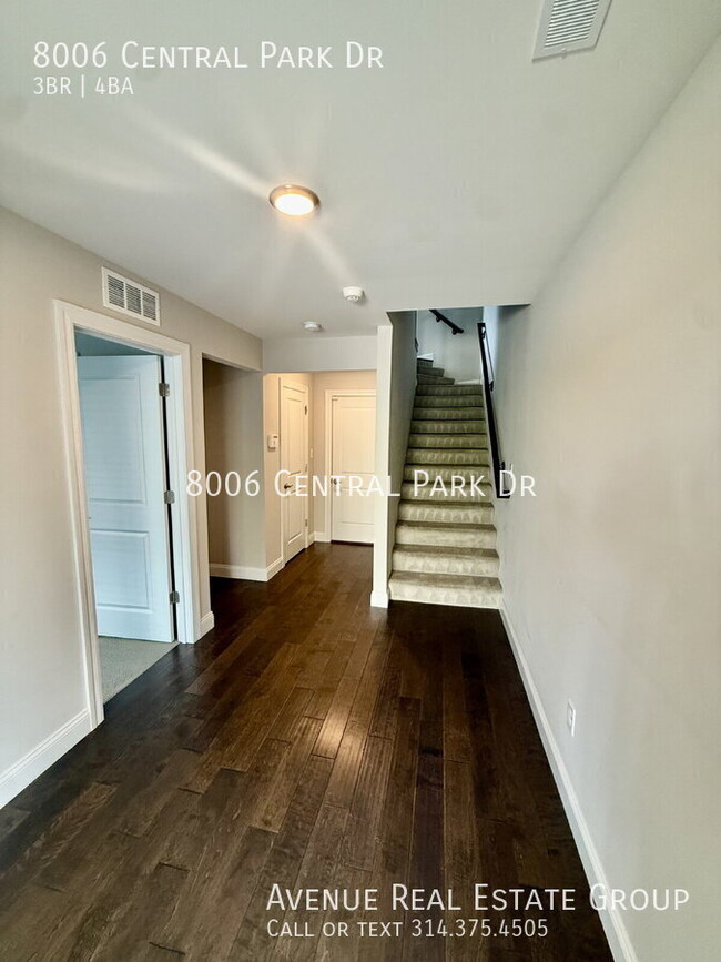 8006 Central Park Dr in Richmond Heights, MO - Building Photo - Building Photo