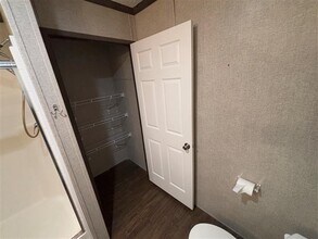 62 Eisenhower St in West Branch, IA - Building Photo - Building Photo