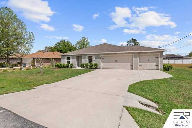 23 Rocking Horse Dr in Palm Coast, FL - Foto de edificio - Building Photo