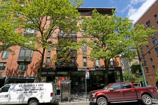 570-574 Columbus Ave in New York, NY - Building Photo - Building Photo