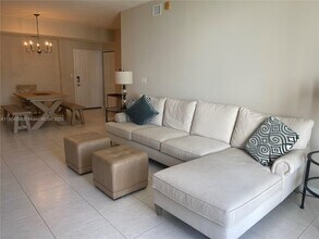 2080 S Ocean Dr, Unit PH4 in Hallandale Beach, FL - Foto de edificio - Building Photo