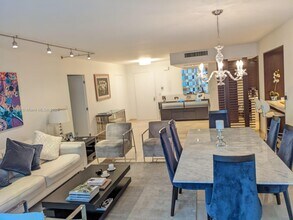 9801 Collins Ave, Unit 17U in Bal Harbour, FL - Building Photo - Building Photo