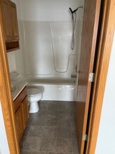210 E Verona Ave, Unit D in Verona, WI - Building Photo - Building Photo