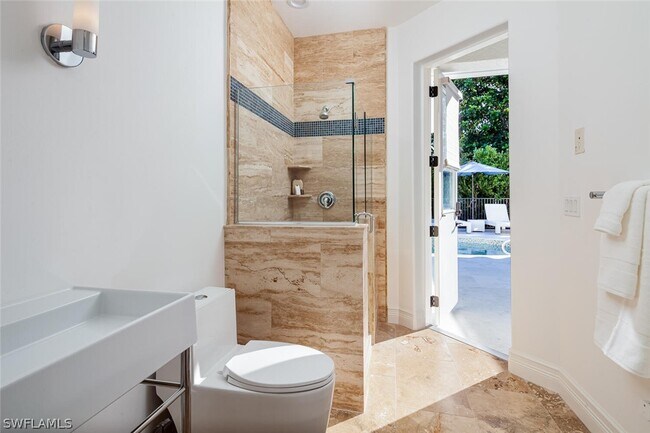 1216 Cypress Woods Dr in Naples, FL - Building Photo - Building Photo