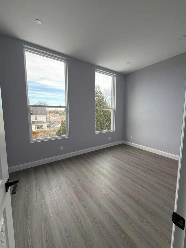 222 Primrose Ave in Mount Vernon, NY - Building Photo - Building Photo