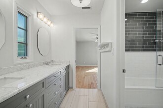 2450 Queensberry Rd in Pasadena, CA - Building Photo - Building Photo