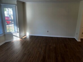 2416 Creekmore Ct in Virginia Beach, VA - Building Photo - Building Photo