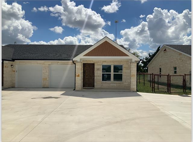130 Gamino Rd in Palmer, TX - Building Photo