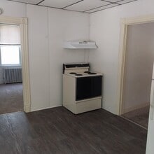 1461 CT-85 in Montville, CT - Building Photo - Building Photo