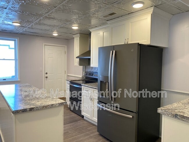 property at 527 Main St
