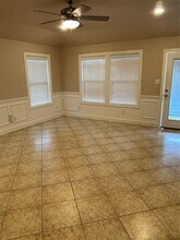 1018 S Booth Ln in Alvin, TX - Building Photo - Building Photo