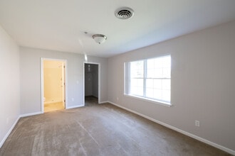 Greenbush Terrace in East Greenbush, NY - Building Photo - Interior Photo